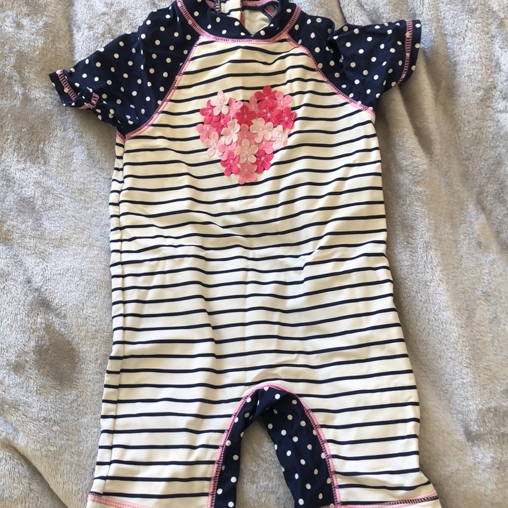 Infant rash guard